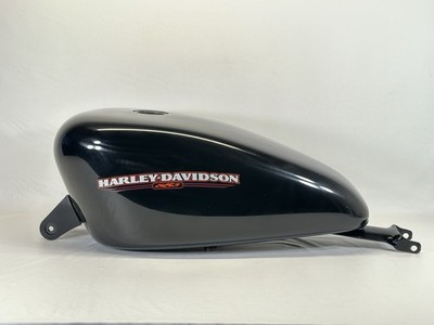Harley-Davidson Sportster 純正ガソリンタンク　2004 HARLEY DAVIDSON Sportster XL 883 OEM 3.3 Gallon 2004-06 carburetor