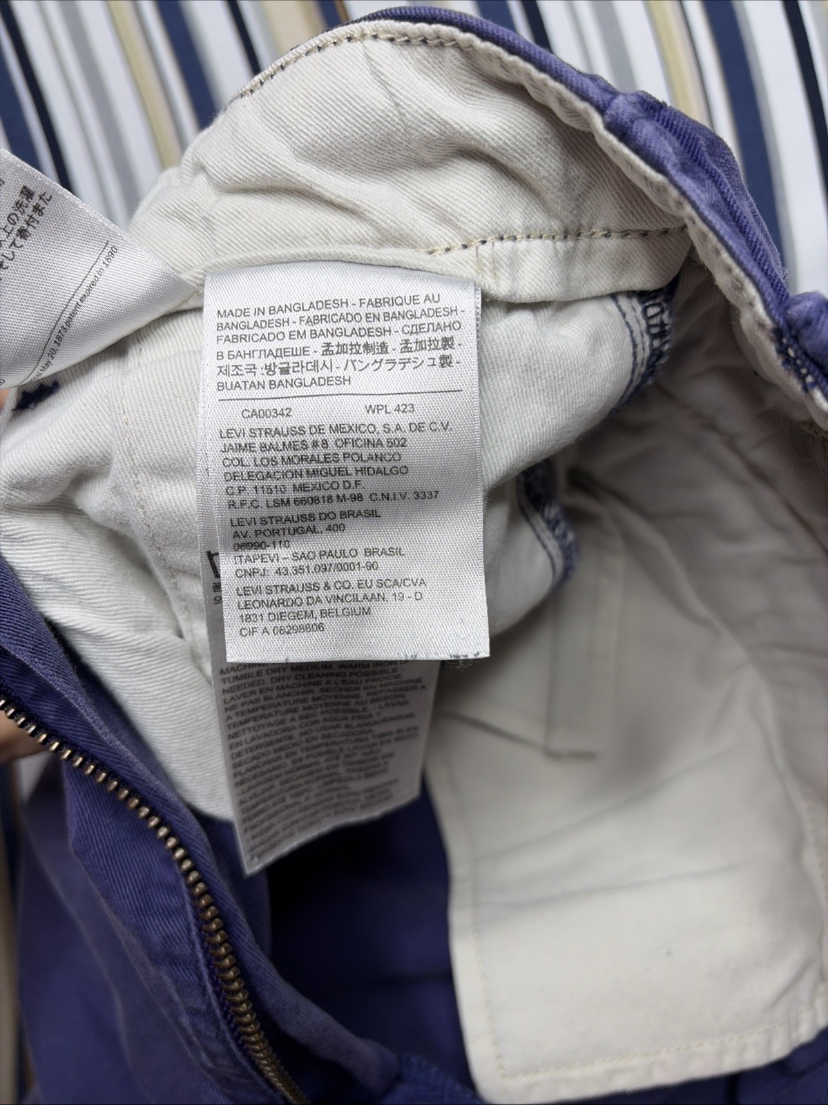 Levi's Men's Cargo Shorts Purple Heavy Cotton Size 32W Vintage Old School thumbnail 12