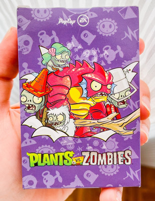 Plants vs Zombie Poker Karten - Brettspiel Neu Box Rolle Firma EA
