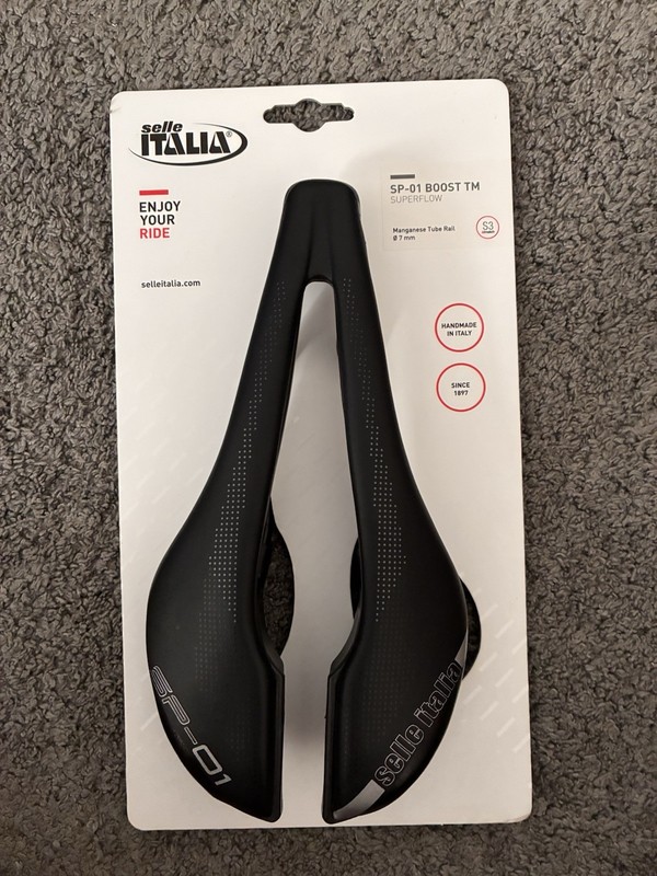 Selle Italia SP-01 Boost TM Superflow Road Saddle