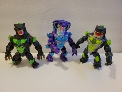 Lot of 3 Mr. Beast Lab Figures: Stealth Strike Cobra, Raging Raptor,  Mega Shark