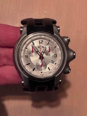 Oakley 10-216 Holeshot Chronograph 6 hands Collectible Men s Watch. Need Battery