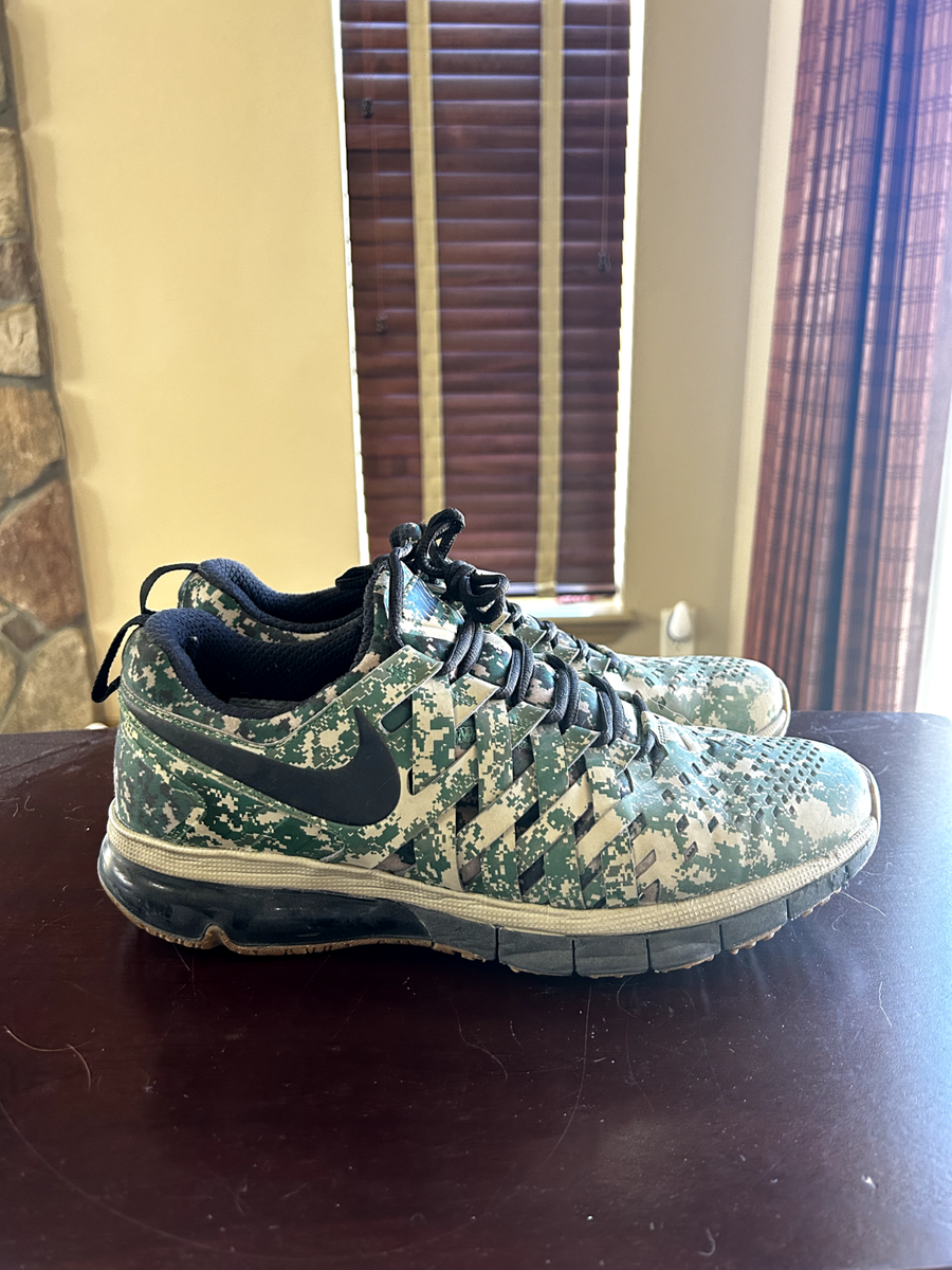 nike fingertrap max camo