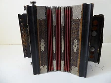 Lyra Accordion - Bruno - Metal Reeds - 10 Button - Made in Germany - Antique