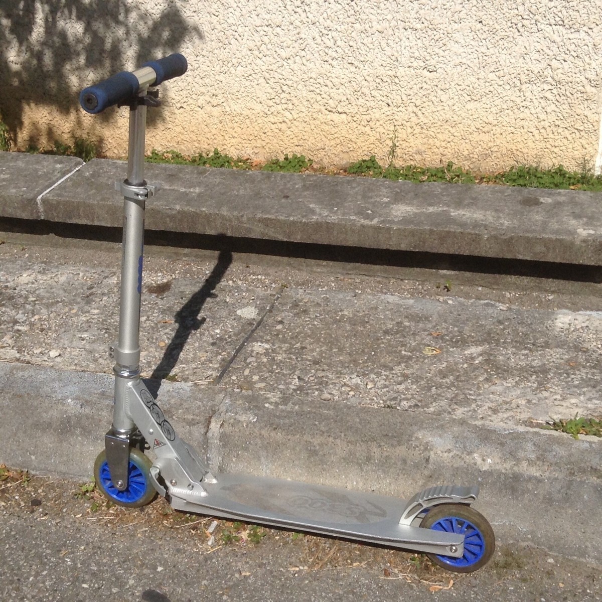 Trottinette Enfant Decathlon S300 - Grise - Aluminium - Pliante - Occasion