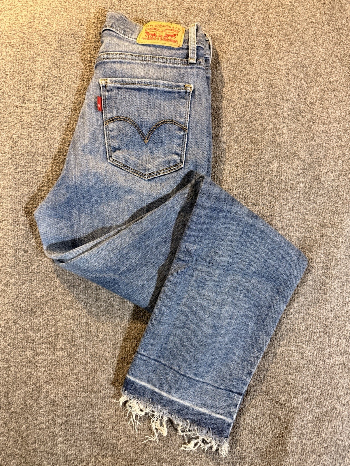 Levi's 724 High Rise Straight Women’s Size W25 Medium Wash