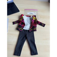O984 American girl doll GOTY Saige sweater outfit