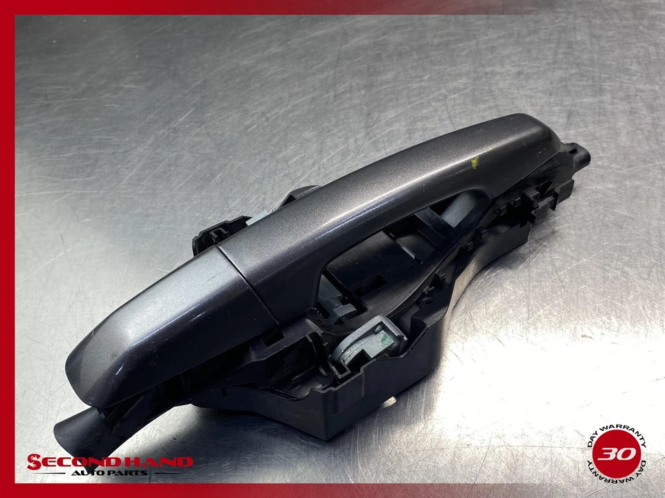 Manija de puerta trasera izquierda Land Rover Discovery Sport L550 15-19 sin llave Foto 4 de 4