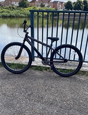 Black BLOCKS FLYER SE BIKE 22”