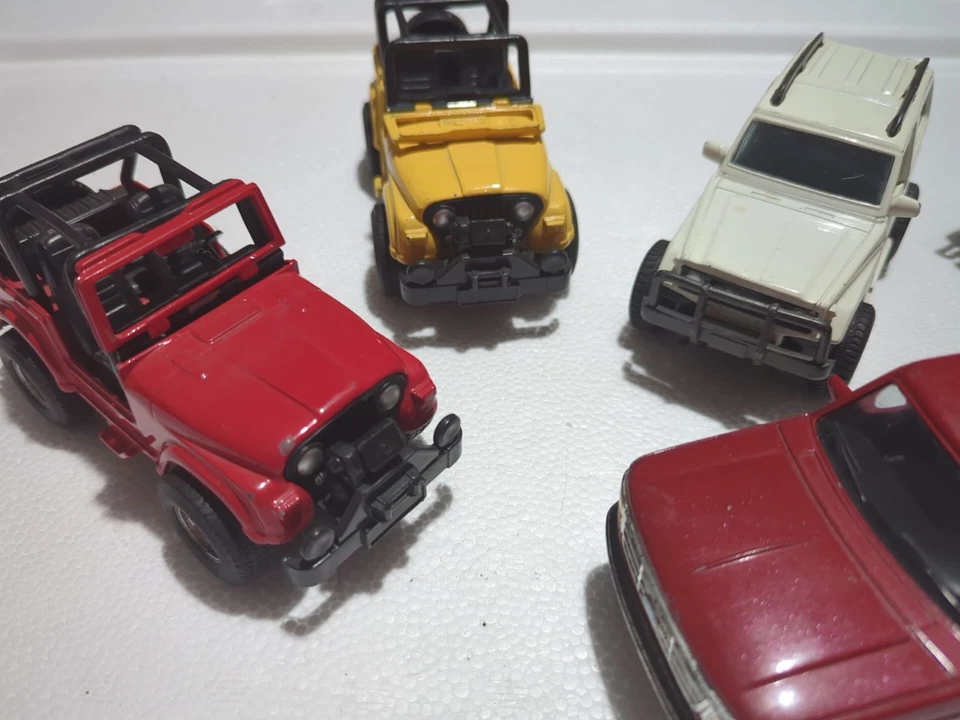 Set Of 5 New Ray Super Friction 4x4's 1:32 Jeep CJ7 F-150 Land Cruiser Defender - Image 4 of 4