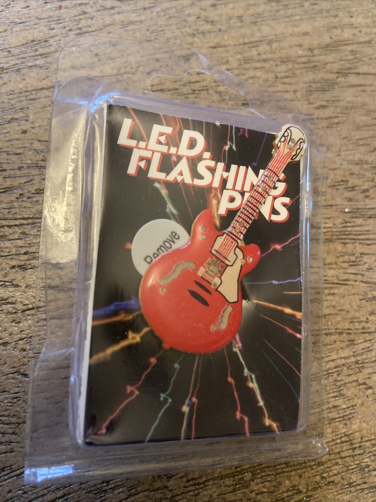Cool Novelty Products LED Flashing Pins Red Guitar Vintage Retro 80s
