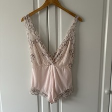 Ladies Marilyn Monroe Light Pink Lace Bodysuit Lingerie Unworn Size Large