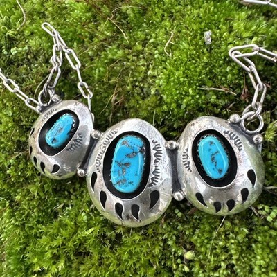 18 in.² silver turquoise bear paw neck necklace signed TG
