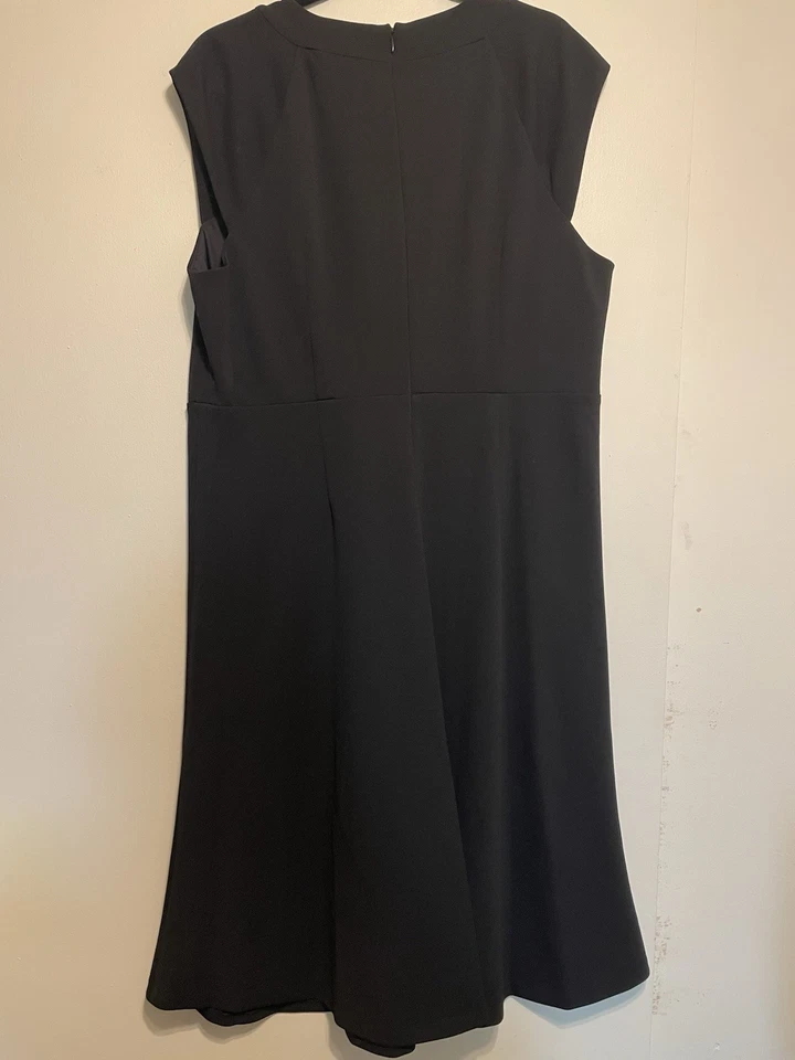 DKNY 16W Women’s Dress Cap Sleeve Black Scuba Crepe Plus Size 16 - Image 4 of 4