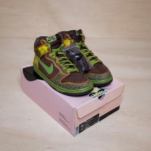 nike sb dunk high de la soul 2005