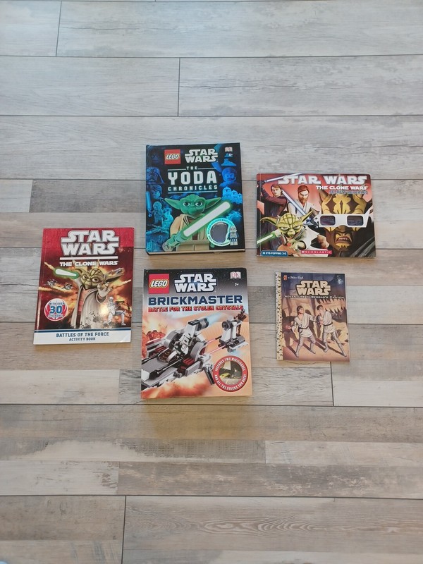 Lot Of 5 Star Wars Books