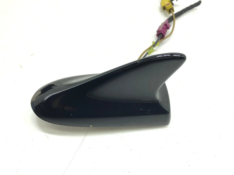 2013-2017 CADILLAC XTS АКУЛИЙ ПЛАВНИК АНТЕННА OEM - Изображение 2 из 4