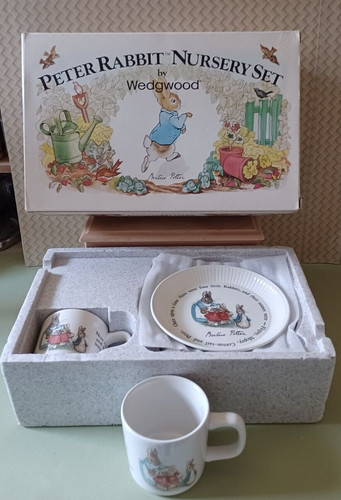Peter Rabbit Wedgwood Nursery Set - Mug (+1), Plate & Porringer