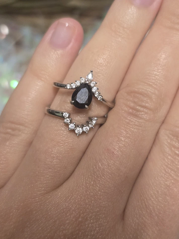 Juego de compromiso de piedra de pera negra talla 7 con alianza de boda a juego Foto 4 de 4