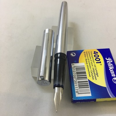 Waterman Metal black FP steel Medium nib+12 Cartridge as mint France