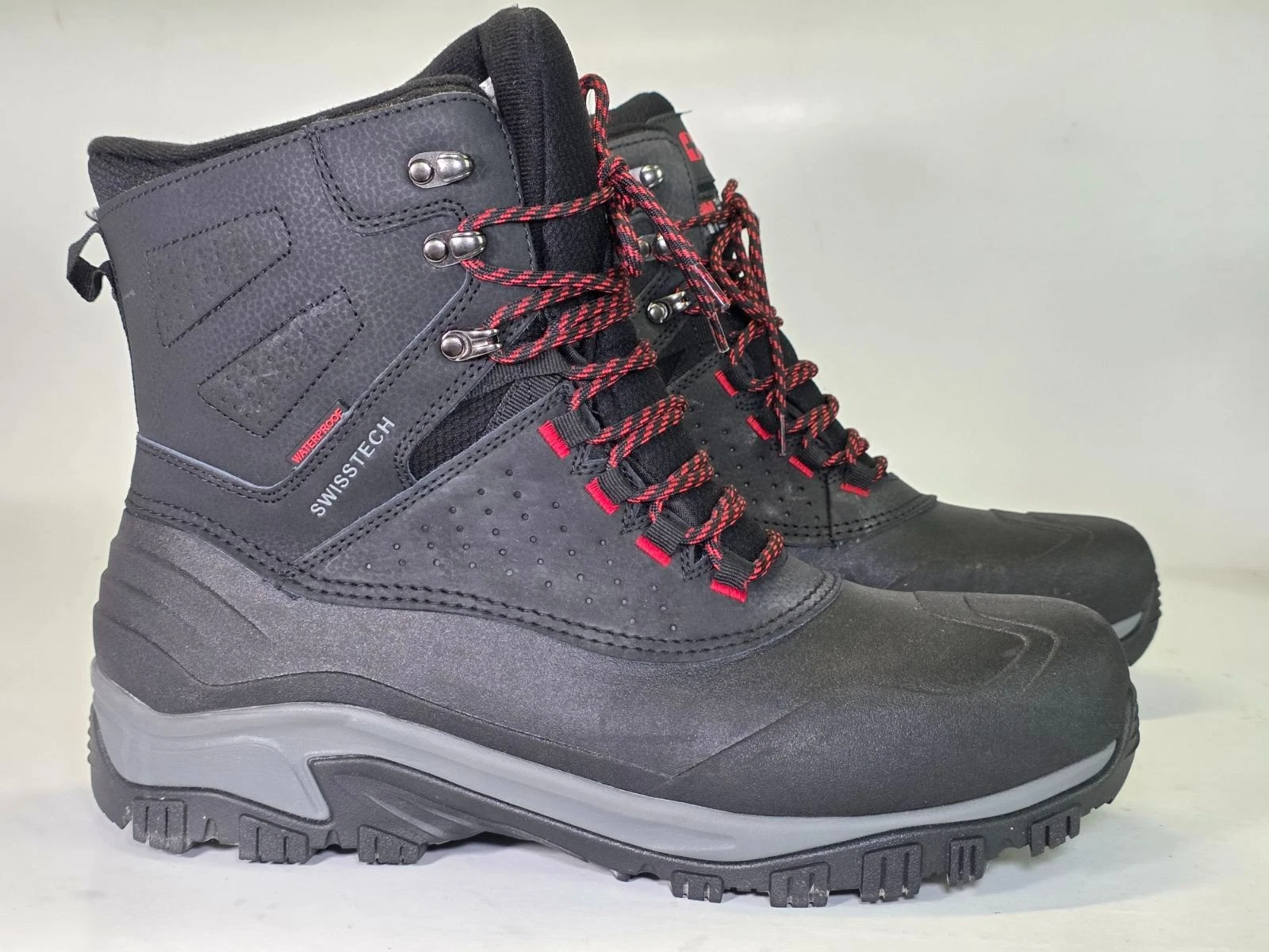 Swiss Tech Men’s Hiking Boots Size 13 Leather Shell 200G Waterproof Winter Shoes