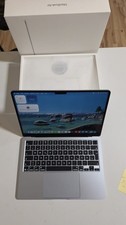 MacBook Air 13 Zoll 2025 M4 16GB 256GB - Neuwertig  lade zyklen nur 5