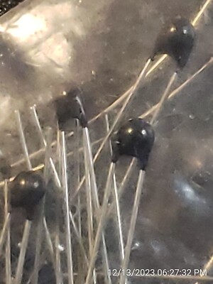 10 PC CANTHERM THERMISTOR NTC 10KOHM 3380K BEAD MF52A1103F3380 (C9B3)..........