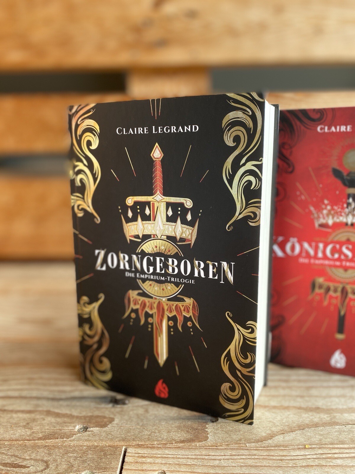 Thumbnail - Empirium-trilogie Von Claire Legrand -gebunden Mit Charakterkarten-