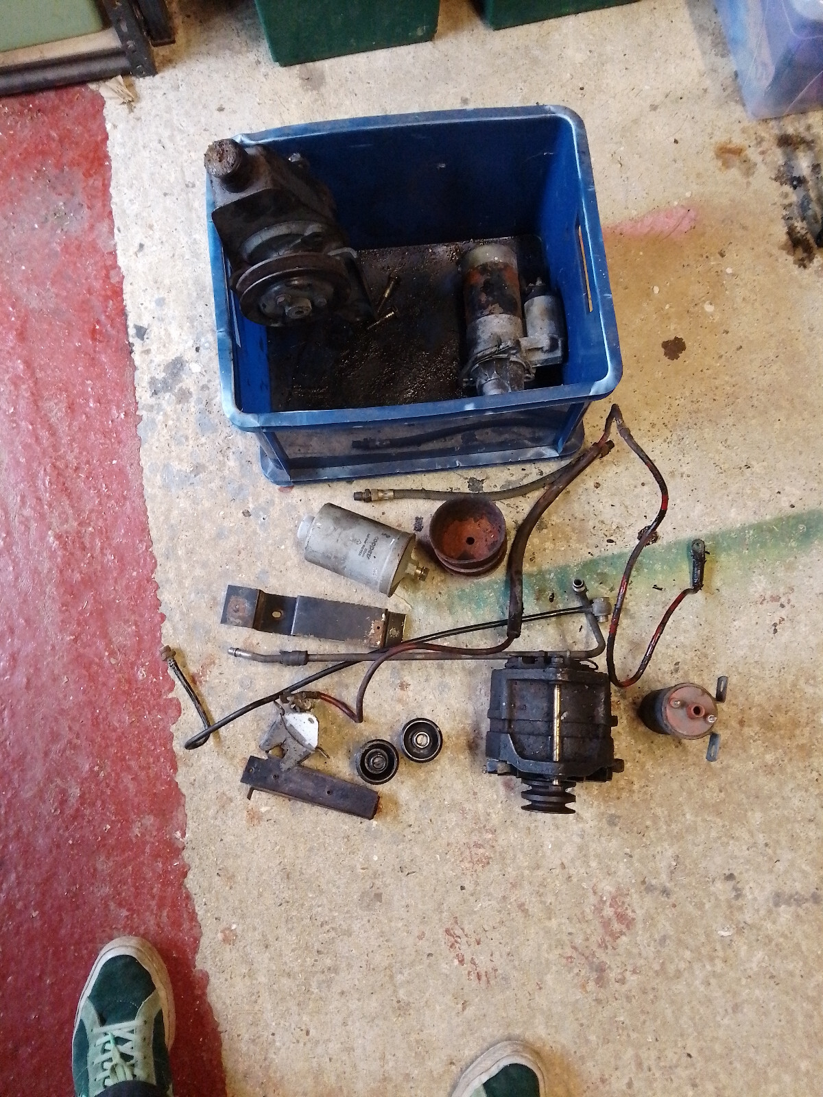 FORD CAPRI 2.8i pow/steer pump, alternator. st motor and more eBay