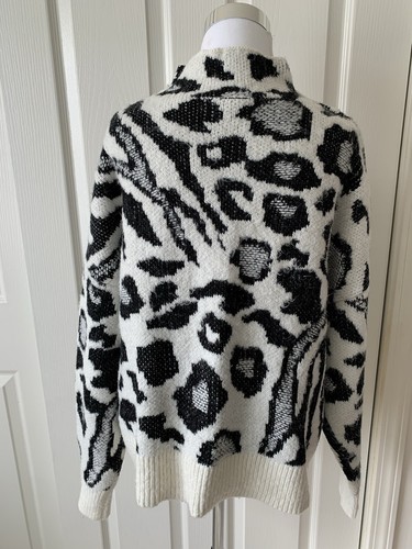 FOREVER 21 CUTE ANIMAL PRINT ACRYLIC NYLON LONG SLEEVE SWEATER - SIZE S - Picture 6 of 10