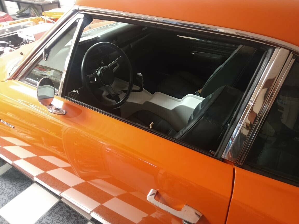 1969-70 Dodge Charger Superbee Roadrunner RT Hemi Mopar Center