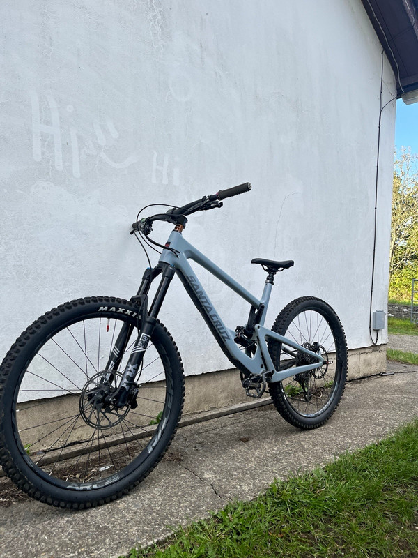 Santa Cruz Bronson full carbon 27.5in XL Full Suspension Fox 36