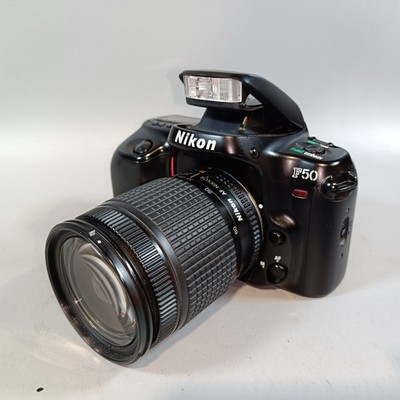 Nikon F50 35mm Spiegelreflexkamera mit AF Nikkor 28-80mm Objektiv getestet