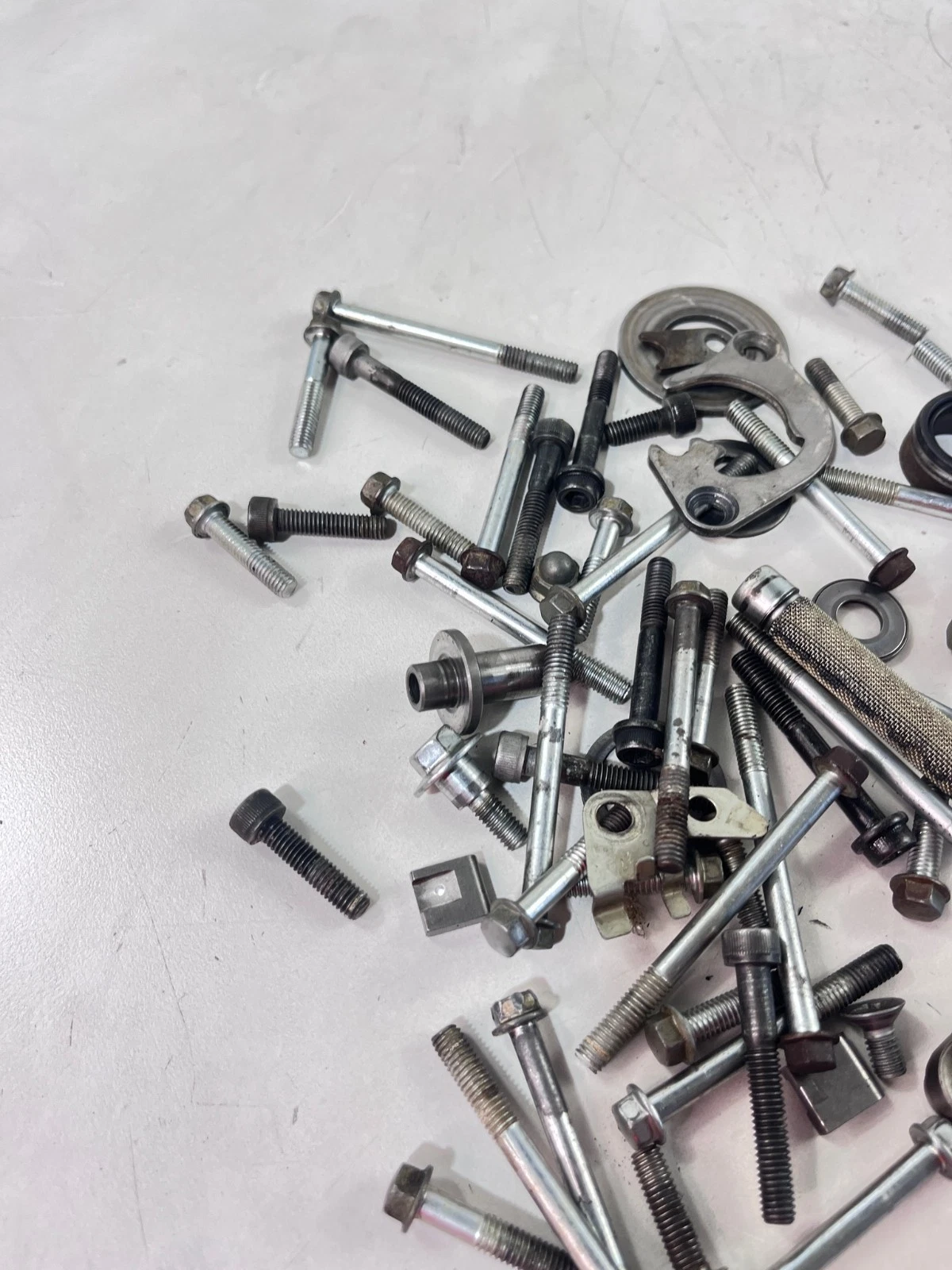 2007 SUZUKI RMZ250 OEM MISC ENGINE HARDWARE BOLTS E-RF2-0709 #177