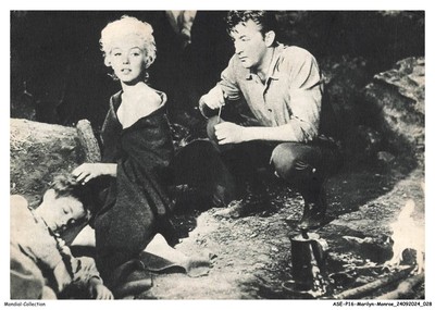 ASEP16-1076-MARILYN-MONROE - MARILYN-MONROE - Robert MITCHUM - River sans re