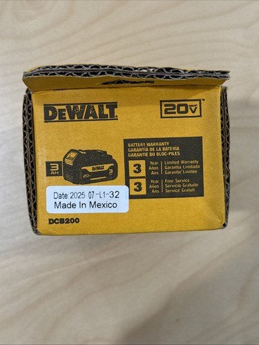 DEWALT 20V MAX 3.0ah Lithium-Ion Battery (DCB200) - Picture 5 of 6