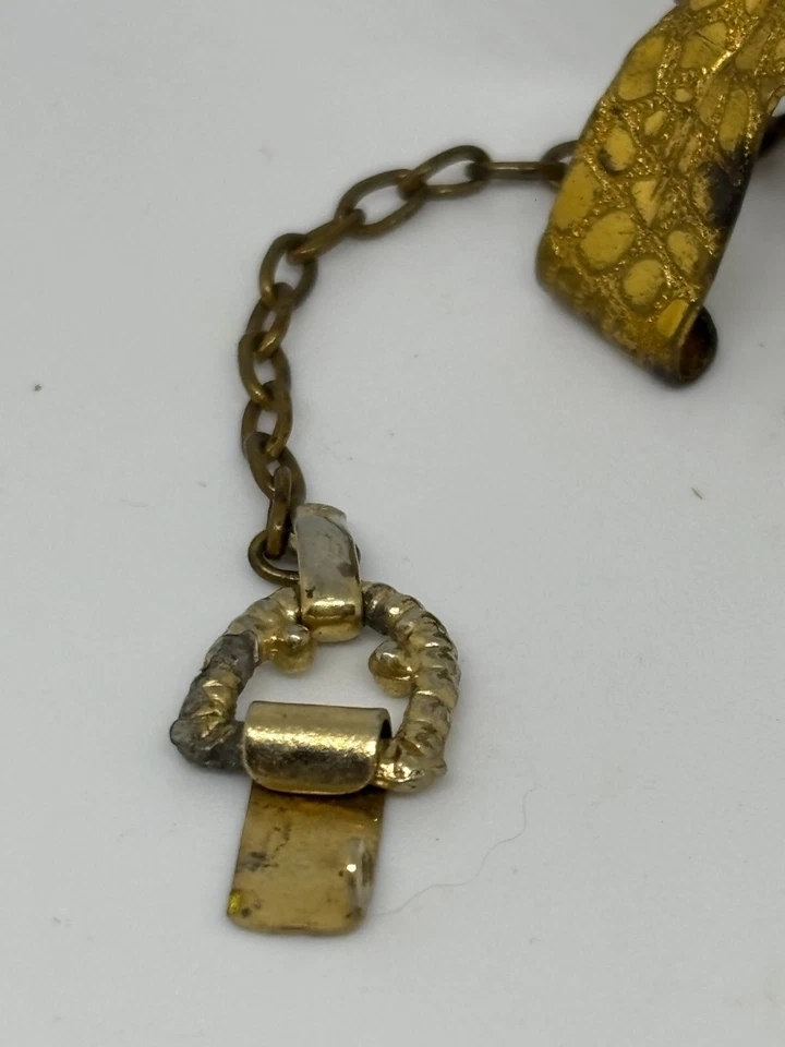 De colección Antiguo Clip Art Deco Años 40 Mujer Tono Dorado Grabado Ópera Guantes Soporte Foto 2 de 4