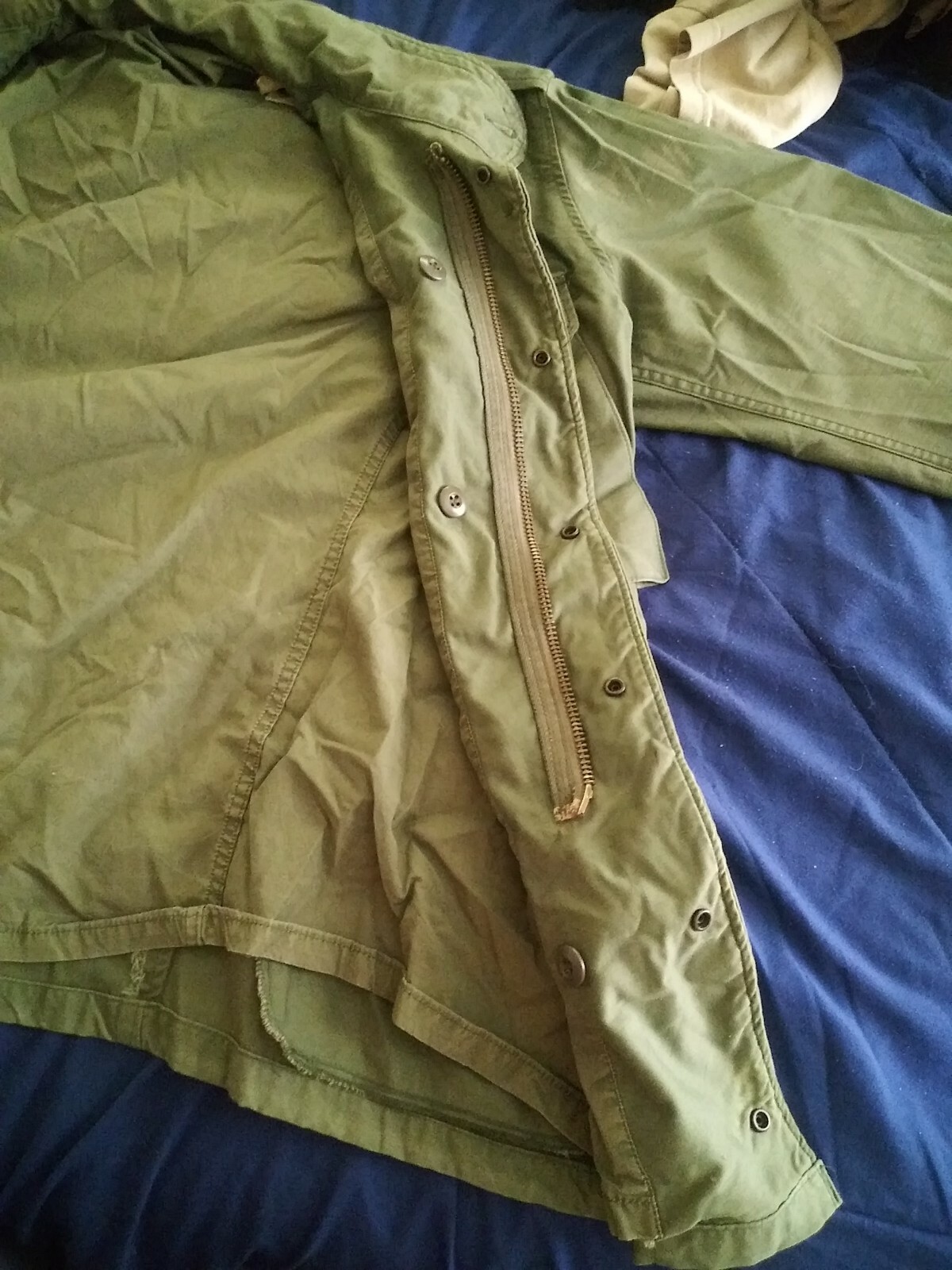 Vintage OD Green M65 Field Jacket. Zipper broke. Few… Gem