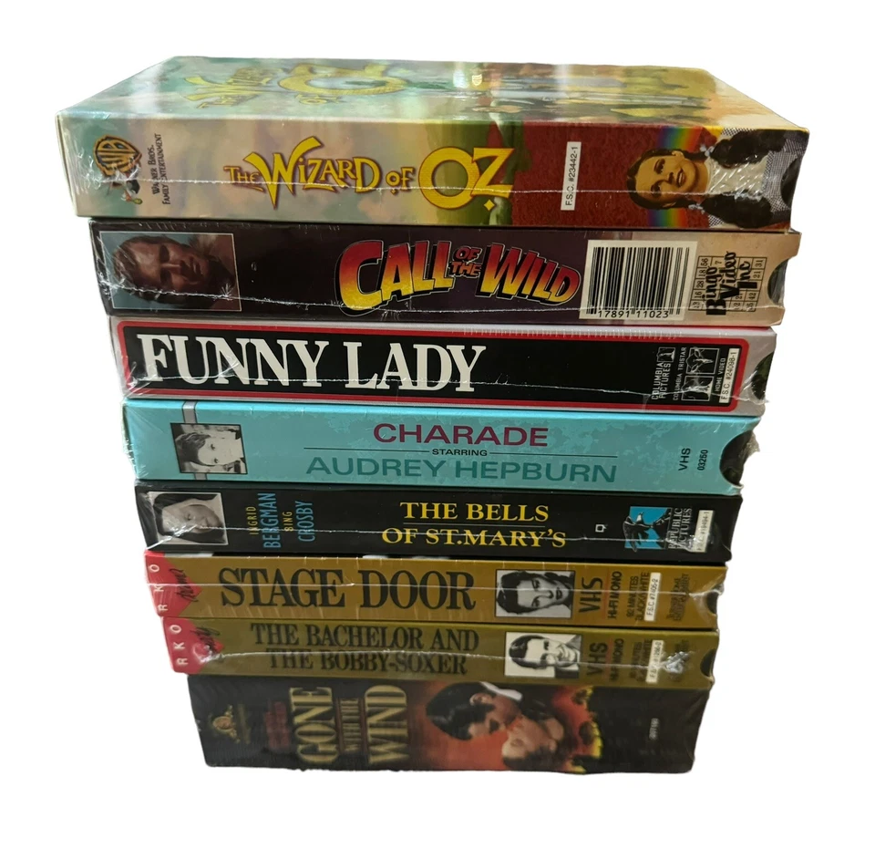 Lot of 8 Classic Films on 9 VHS Tapes Gone With The Wind-Wizard Of Oz New/Sealed Foto 2 de 4
