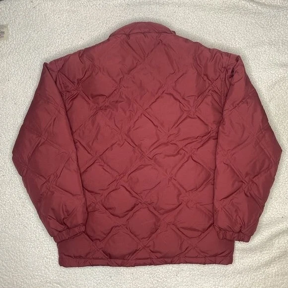 Cabela’s Premier Northern Goose Down Quilted Puffer Jacket: Size Medium - Image 2 of 4