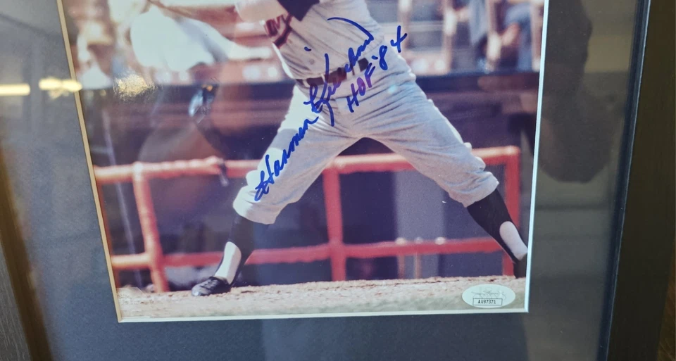 Harmon Killebrew HOF Minnesota Twins Signed Framed 8x10 photo JSA COA - Image 2 of 2