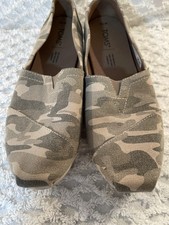 TOMS Alpargata Womens Size 7.5 Taupe Green Forest Camo Print Slip-On Shoes