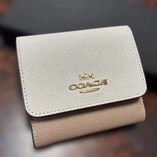 COACH Trifold Wallet Beige/Ivory Present Christmas Reward
