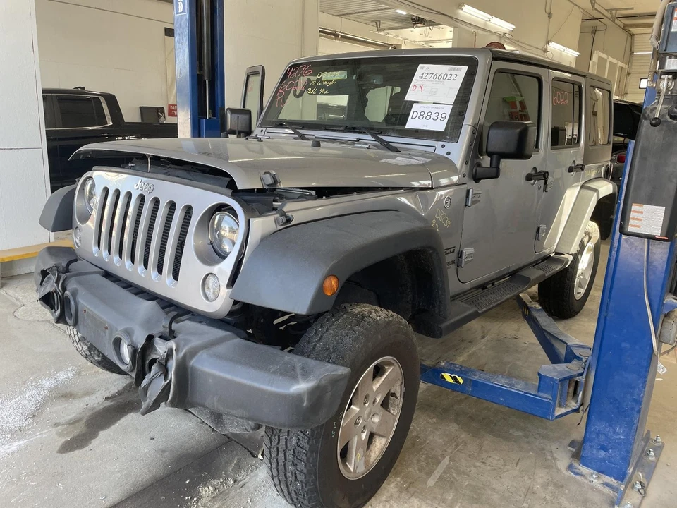Used Speedometer Gauge fits: 2018 Jeep Wrangler cluster Sahara 100 MPH w/vehicle Foto 2 de 4