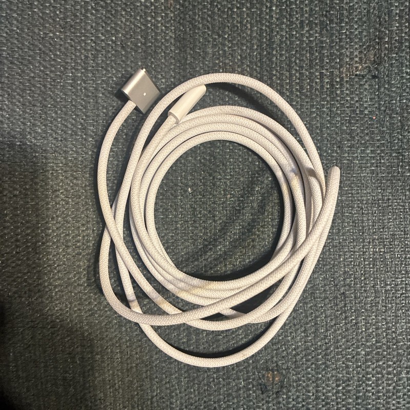 Genuine OEM Apple USB-C type c to MagSafe 3 Cable  - MLYV3AM/A (UD)