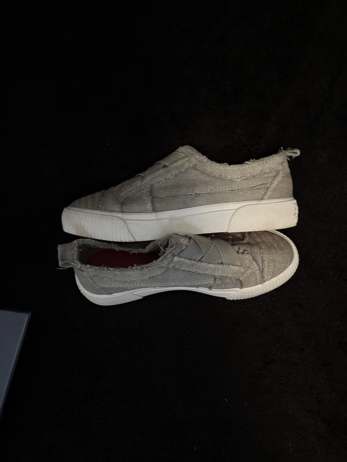 Blowfish Malibu Women Sneakers Gray Size 3 Super Cute And Comfy NWOB