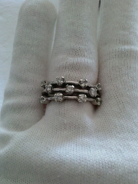 Anillo 1/2 eternity, 3 bandas en plata y circonitas. ES-IT: 14 / UK: O