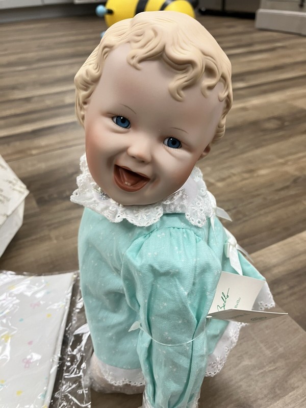 Edwin M. Knowles/Yolanda’s Picture Perfect Babies “JESSICA” Doll 1990’s NIB