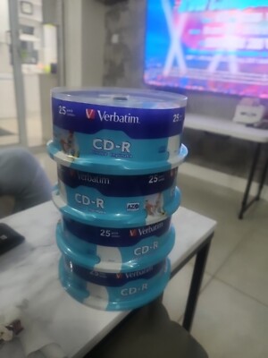 Verbatim CD-R Rohlinge beschreibbare Discs 52x Geschwindigkeit 80 Minuten 700 MB Spindel 25 Stück