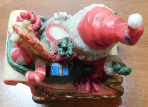 Vintage 1986 Enesco Santa Clause in Sled Sleigh Toys Gifts EUC - Picture 6 of 7